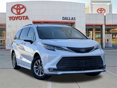 Used 2023 Toyota Sienna XLE