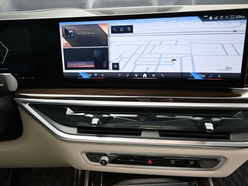 New 2026 BMW X7 xDrive40i image 29