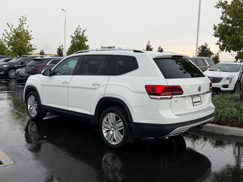 Used 2019 Volkswagen Atlas SE w/ Towing Package FWD image 3