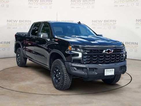 Used 2023 Chevrolet Silverado 1500 ZR2 w/ ZR2 Bison Edition AWD/4WD image 7