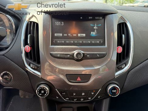 Used 2017 Chevrolet Cruze LT w/ Convenience Package FWD image 14