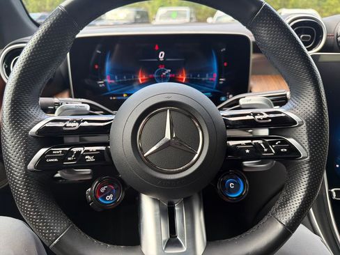 Used 2024 Mercedes-Benz GLC 43 AMG 4MATIC image 21