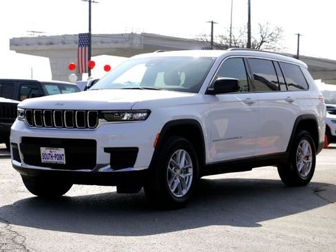 New 2025 Jeep Grand Cherokee L Laredo image 7