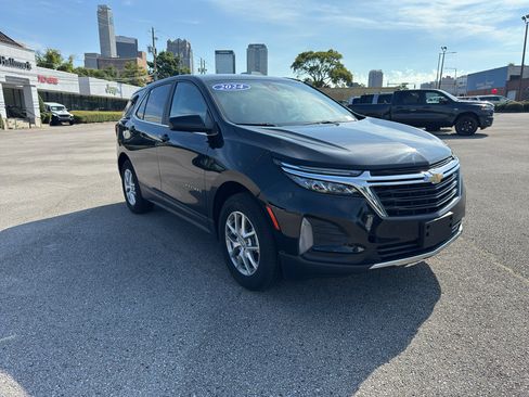 Used 2024 Chevrolet Equinox LT AWD/4WD image 5