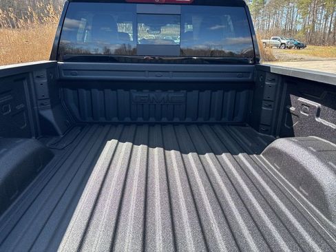 New 2026 GMC Sierra 2500 AT4 w/ AT4 Premium Plus Package AWD/4WD image 9