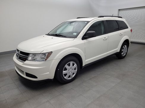 Used 2017 Dodge Journey SE image 2