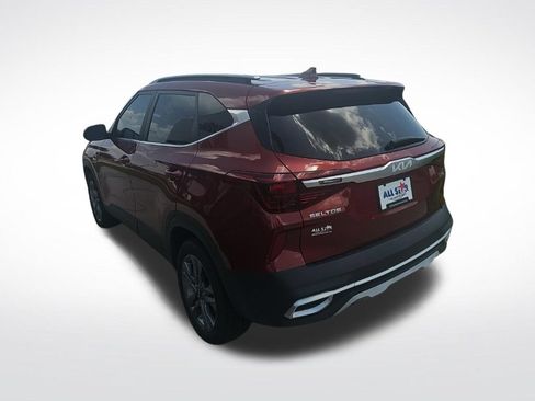 Used 2023 Kia Seltos S w/ Navigation Package AWD/4WD image 6