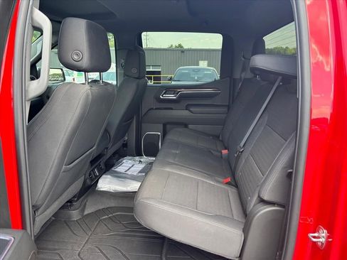 Used 2024 Chevrolet Silverado 1500 LT w/ Z71 Off-Road Package AWD/4WD image 12