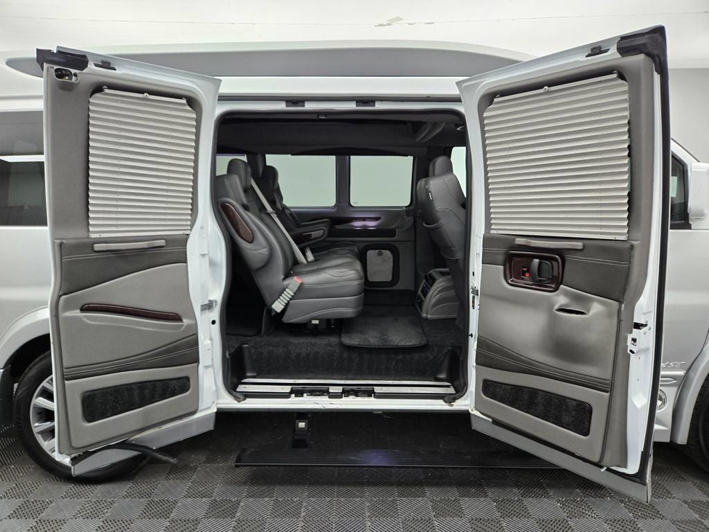 Used 2021 Chevrolet Express 2500 w/ Enhanced Convenience Package RWD image 31