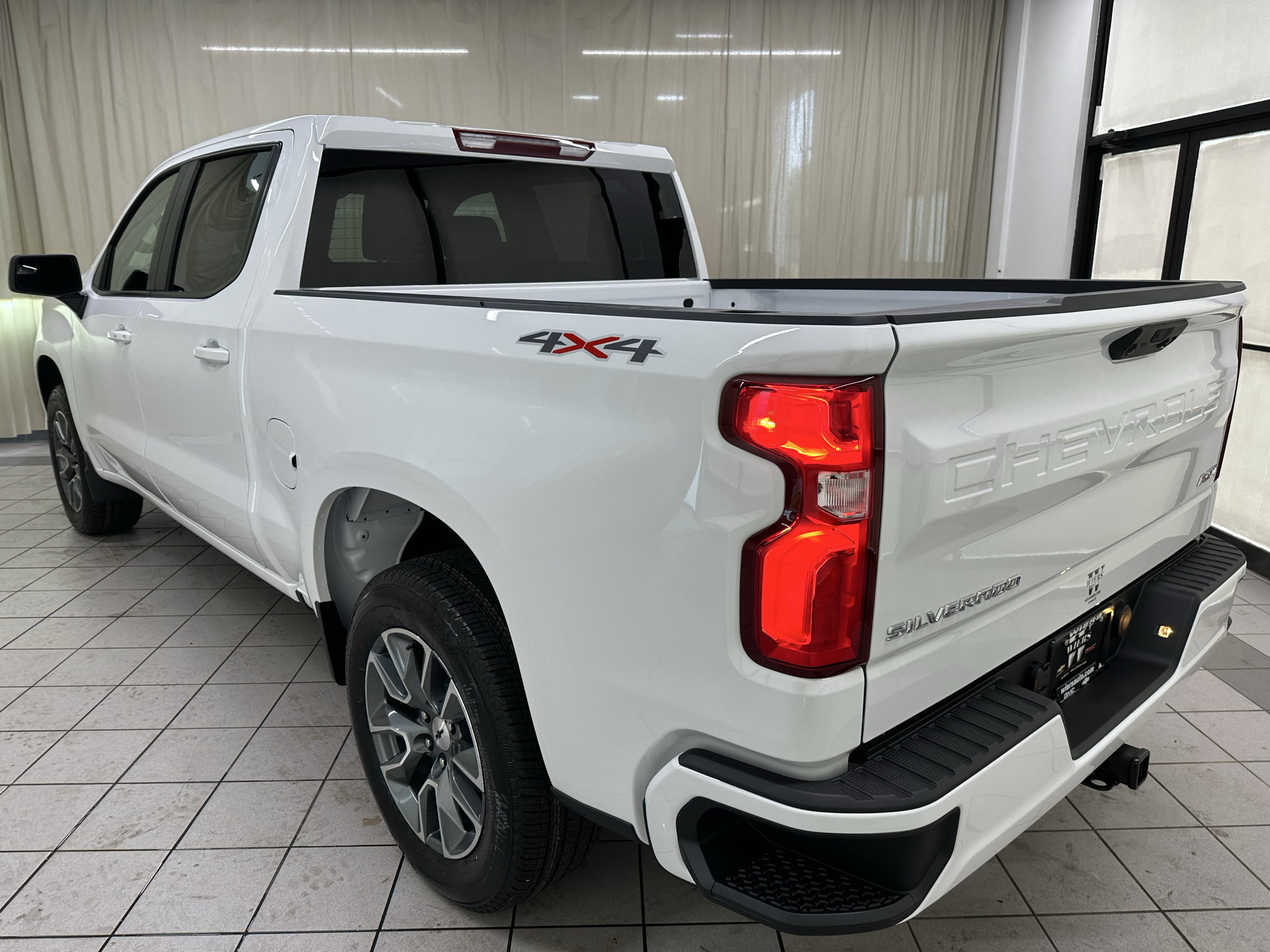 New 2026 Chevrolet Silverado 1500 RST AWD/4WD image 10