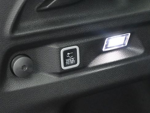 New 2025 Jeep Grand Cherokee L Limited w/ Black Appearance Package image 27