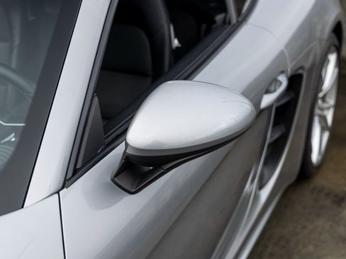 Used 2018 Porsche 718 Cayman S image 17