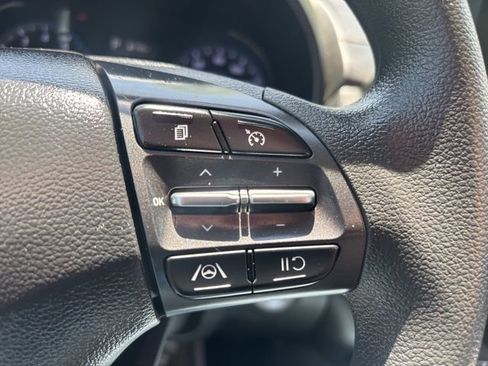 Used 2022 Hyundai Kona SEL FWD image 34