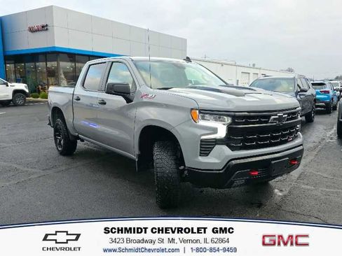 Used 2024 Chevrolet Silverado 1500 LT Trail Boss image 3