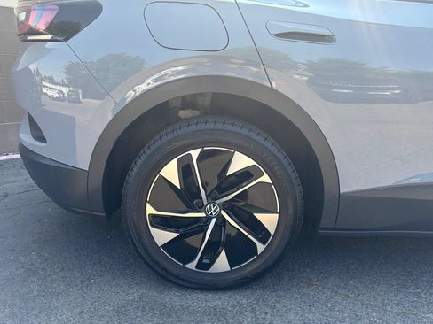Used 2022 Volkswagen ID.4 Pro AWD/4WD image 4