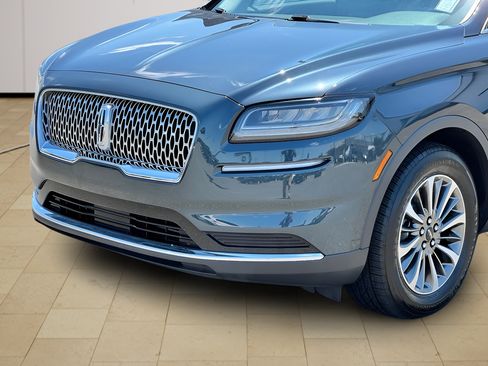 Used 2023 Lincoln Nautilus FWD image 34