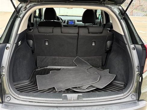 Used 2018 Honda HR-V EX image 4