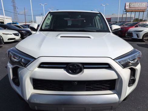 Certified 2024 Toyota 4Runner TRD Off-Road Premium w/ Off Road Premium Plus Package AWD/4WD image 8