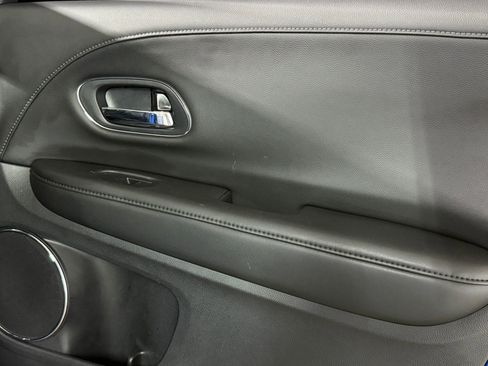 Used 2022 Honda HR-V EX-L image 42