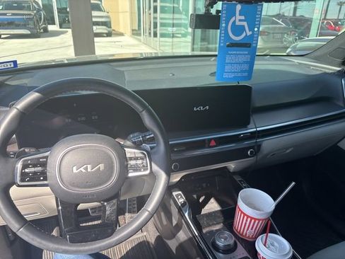 Used 2025 Kia Sorento SX Prestige image 13