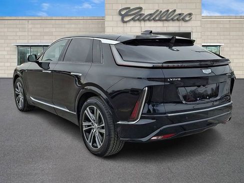 Certified 2024 Cadillac Lyriq Luxury image 4