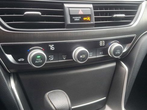 Used 2018 Honda Accord LX image 27