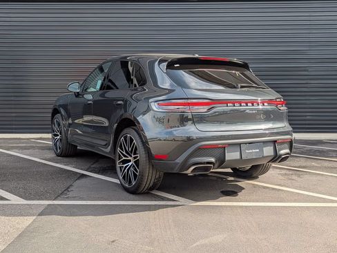 Certified 2026 Porsche Macan AWD/4WD image 3