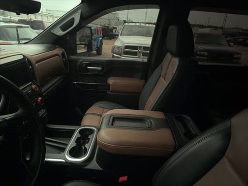 Used 2021 Chevrolet Silverado 3500 High Country image 13