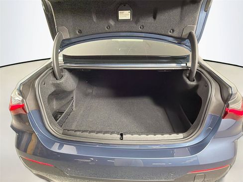 Used 2023 BMW 430i Coupe w/ M Sport Package RWD image 28
