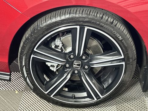 Used 2023 Honda Accord Sport image 9