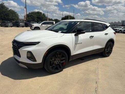 Used 2022 Chevrolet Blazer LT w/ Redline Edition FWD image 4