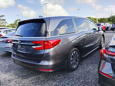 Used 2023 Honda Odyssey EX-L image 3