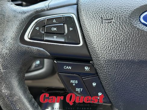 Used 2018 Ford Escape Titanium w/ Ford Safe & Smart Package FWD image 25