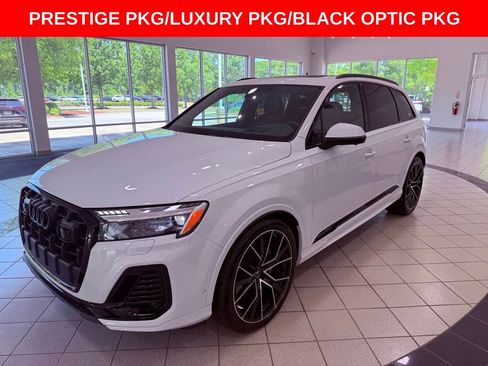 Used 2025 Audi Q7 3.0T Prestige AWD/4WD image 3