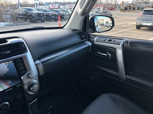 Used 2022 Toyota 4Runner SR5 Premium image 30