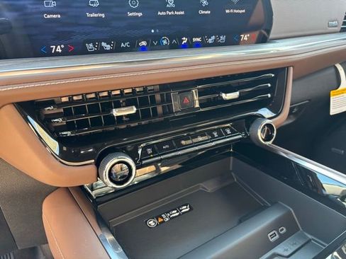 New 2026 Chevrolet Tahoe High Country AWD/4WD image 24