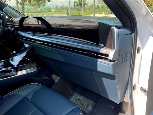 New 2025 Cadillac Escalade IQ Sport 2 image 31