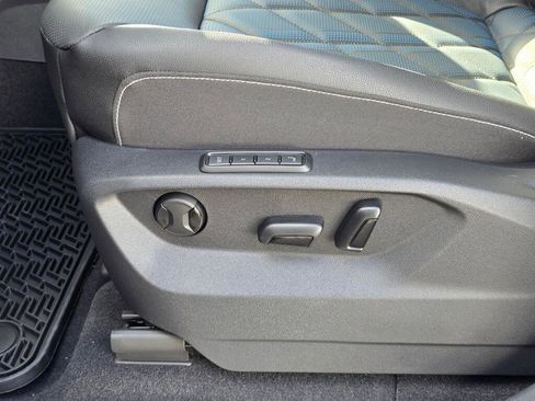 New 2026 Volkswagen Atlas Cross Sport SEL Premium R-Line image 22