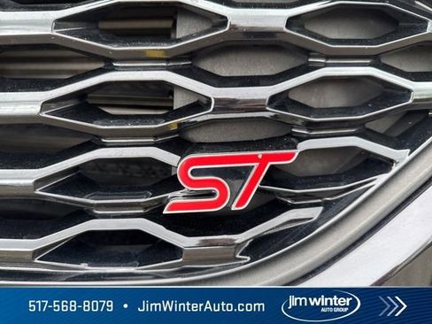 Used 2022 Ford Explorer ST w/ Equipment Group 401A AWD/4WD image 3