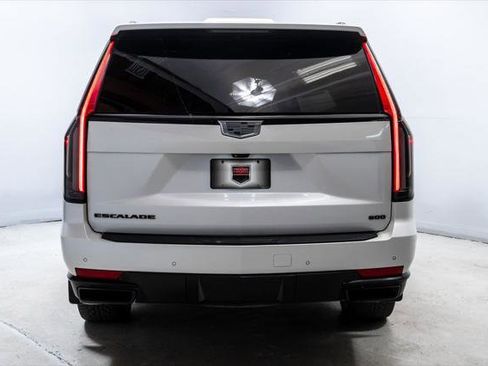 Used 2022 Cadillac Escalade Sport Platinum w/ Heavy-Duty Trailer Package AWD/4WD image 6