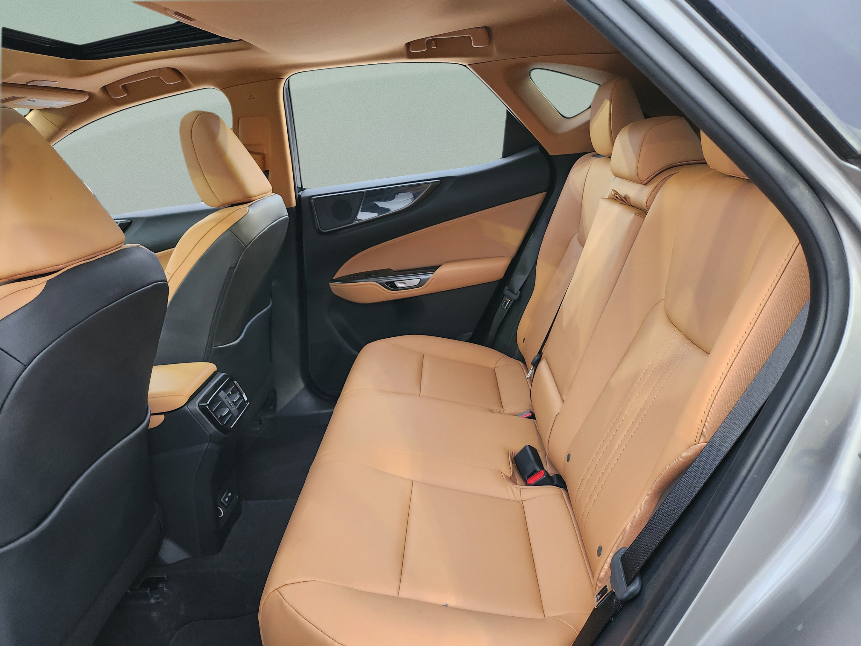 Certified 2025 Lexus NX 250 FWD w/ Accessory Package (2T) image 20
