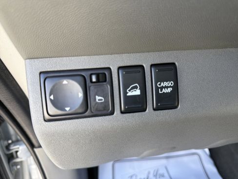 Used 2019 Nissan Frontier SV AWD/4WD image 13