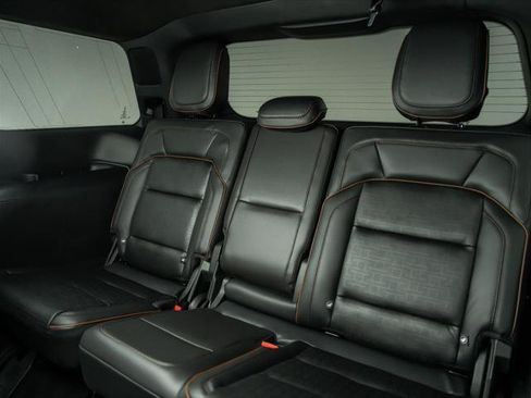 New 2026 Lincoln Navigator Black Label AWD/4WD image 18