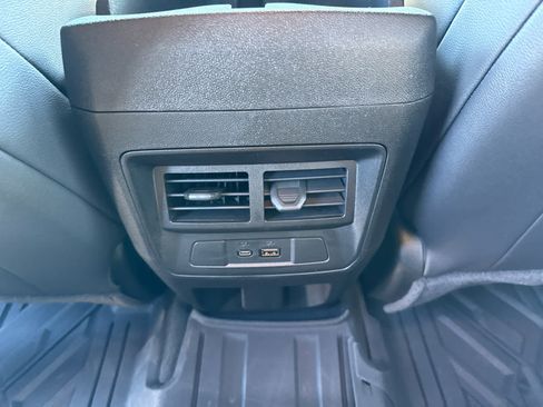 Used 2024 GMC Canyon Elevation w/ Elevation Premium Package image 14