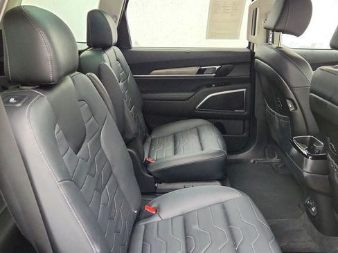 Used 2022 Kia Telluride SX w/ SX Prestige Package AWD/4WD image 24