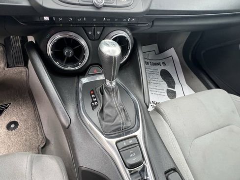 Used 2018 Chevrolet Camaro SS image 17