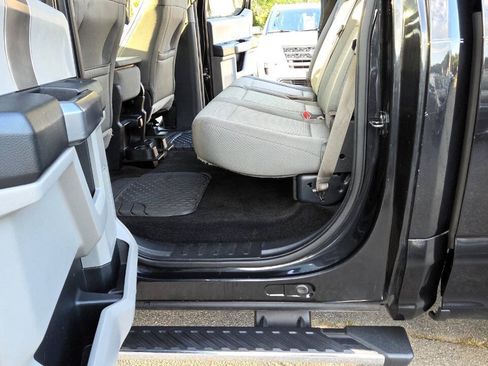 Used 2015 Ford F150 XLT w/ Equipment Group 302A Luxury AWD/4WD image 32