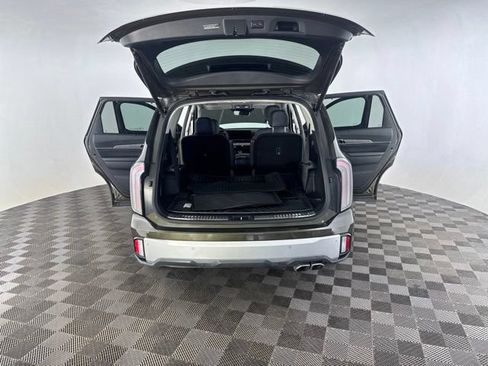 Certified 2024 Kia Telluride SX Prestige AWD/4WD image 17