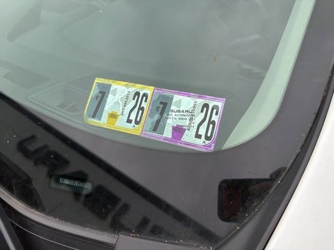 Used 2022 Subaru Ascent Touring image 3