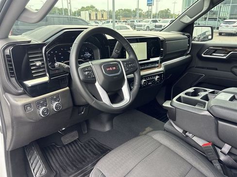 Certified 2024 GMC Sierra 1500 Elevation AWD/4WD image 10
